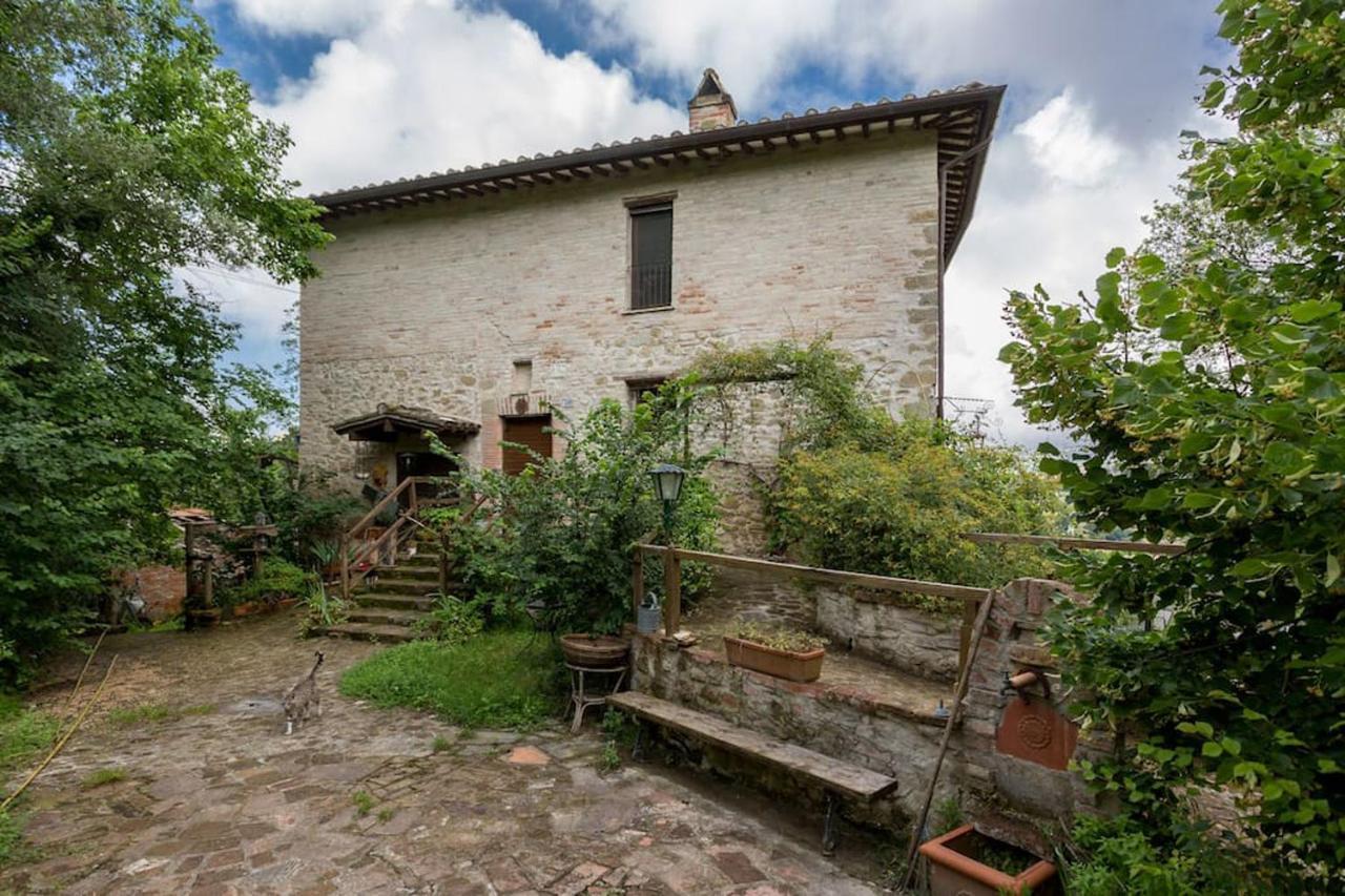 Il Poggio Degli Scoiattoli Couette-café Pérouse