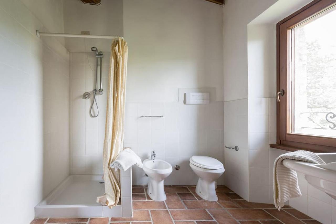 Il Poggio Degli Scoiattoli Couette-café